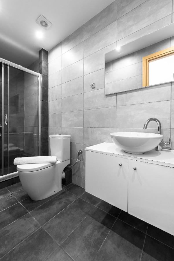 Апартаменты Blue Flag, Nilie Hospitality Mgmt Олимпиаки-Акти Экстерьер фото
